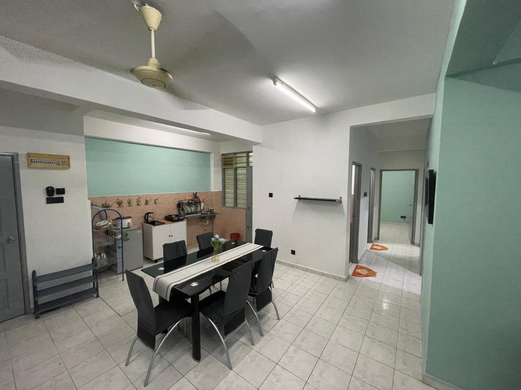 Blissful Breeze 4 Rooms & Netflix By Ezyroom Melaka Ayer Keroh Esterno foto
